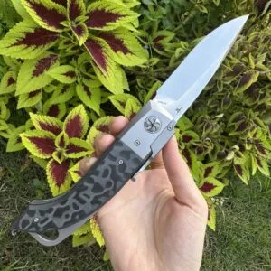 Pieza donada por Bastards Knives